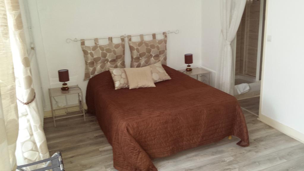 Grand Hotel De L'Etoile Courtenay  Δωμάτιο φωτογραφία